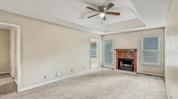 624 Flower Dr, Clarksville, TN 37040