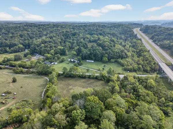 3890 Robinson Rd, Thompsons Station, TN 37179