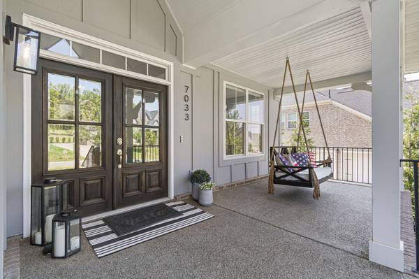 7033 Fiddlers Glen Dr, Arrington, TN 37014