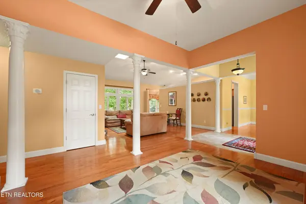 18 Mountain View Circle, Crossville, TN 38558