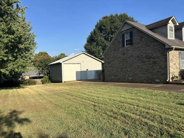 94 New Renfroe St, Lexington, TN 38351