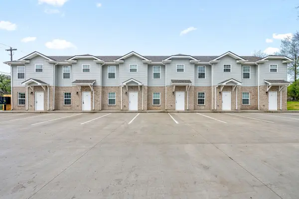 911 Crossland Ave #F, Clarksville, TN 37040