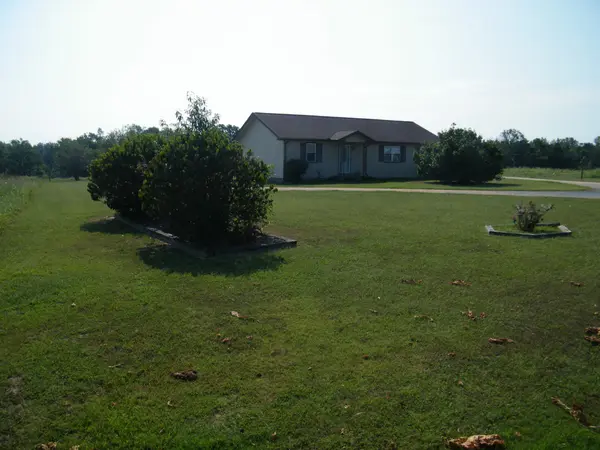 4448 Akersville Rd, Lafayette, TN 37083
