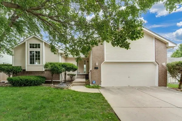 3737 N Whispering Brook Ct, Wichita, KS 67220