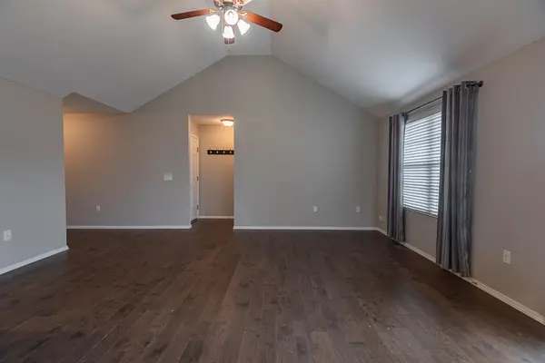 309 W Corsica ST, Republic, MO 65738