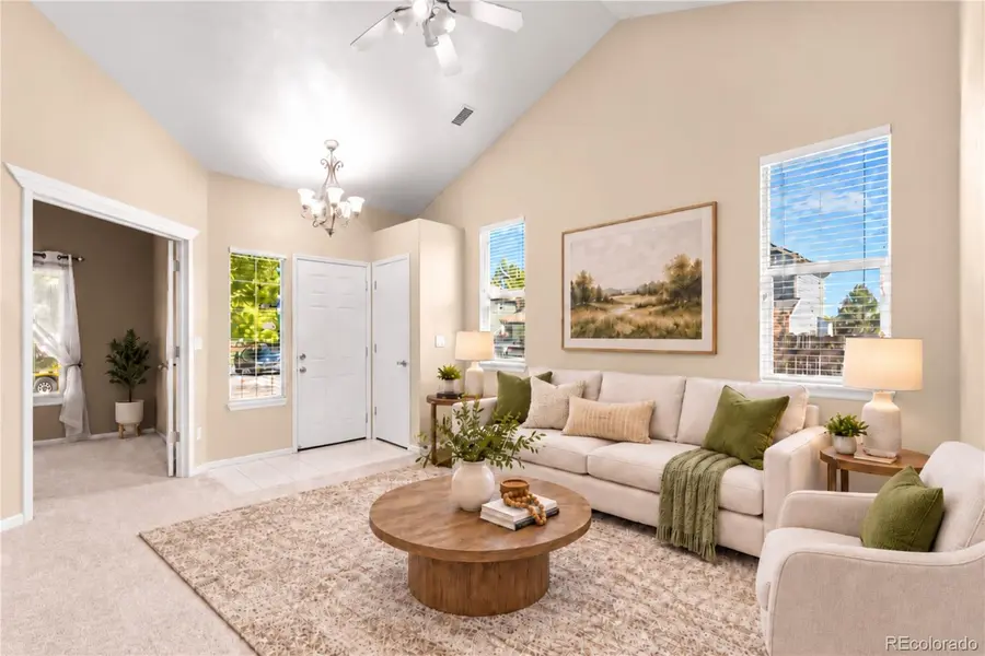 20290 E Red Fox LN, Centennial, CO 80015
