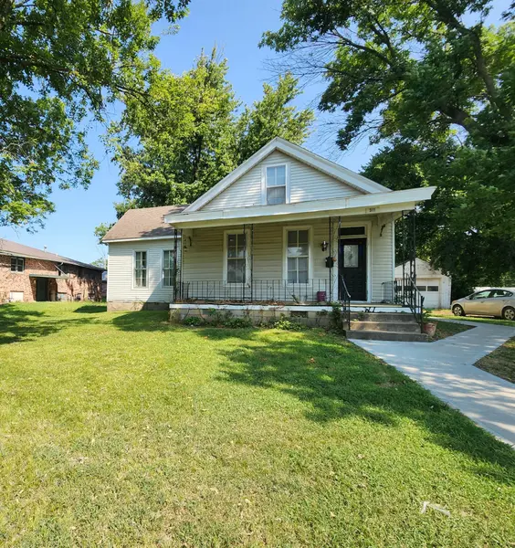 311 E Franklin ST, Clinton, MO 64735