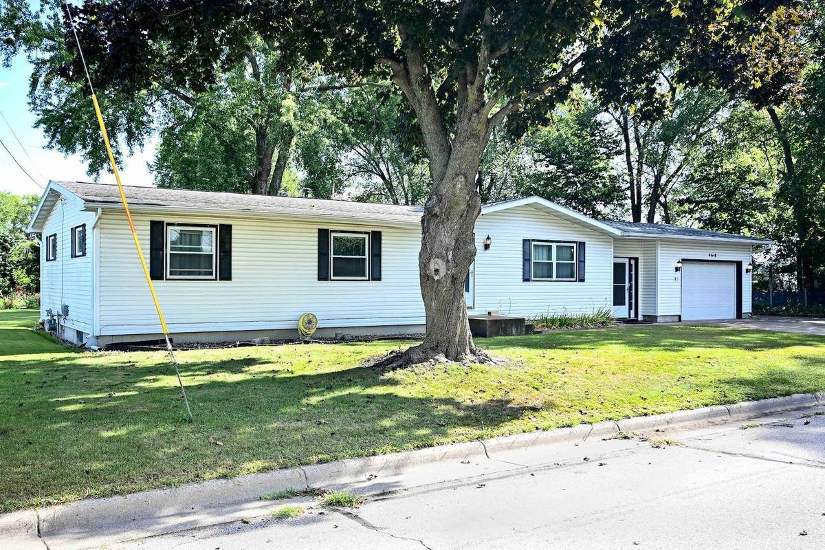 4618 W 5th ST, Winona, MN 55987