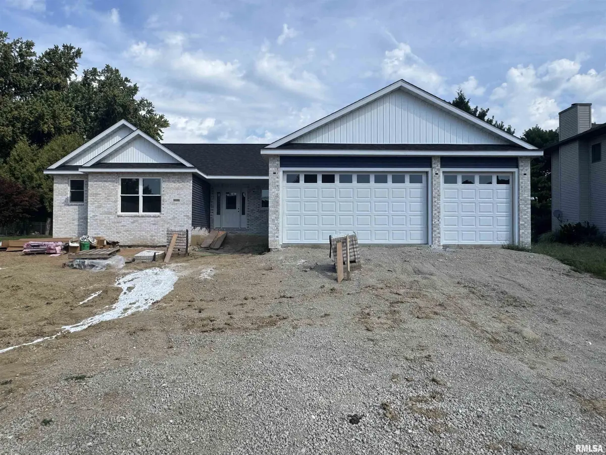2109 Lake Crest DR, Springfield, IL 62712
