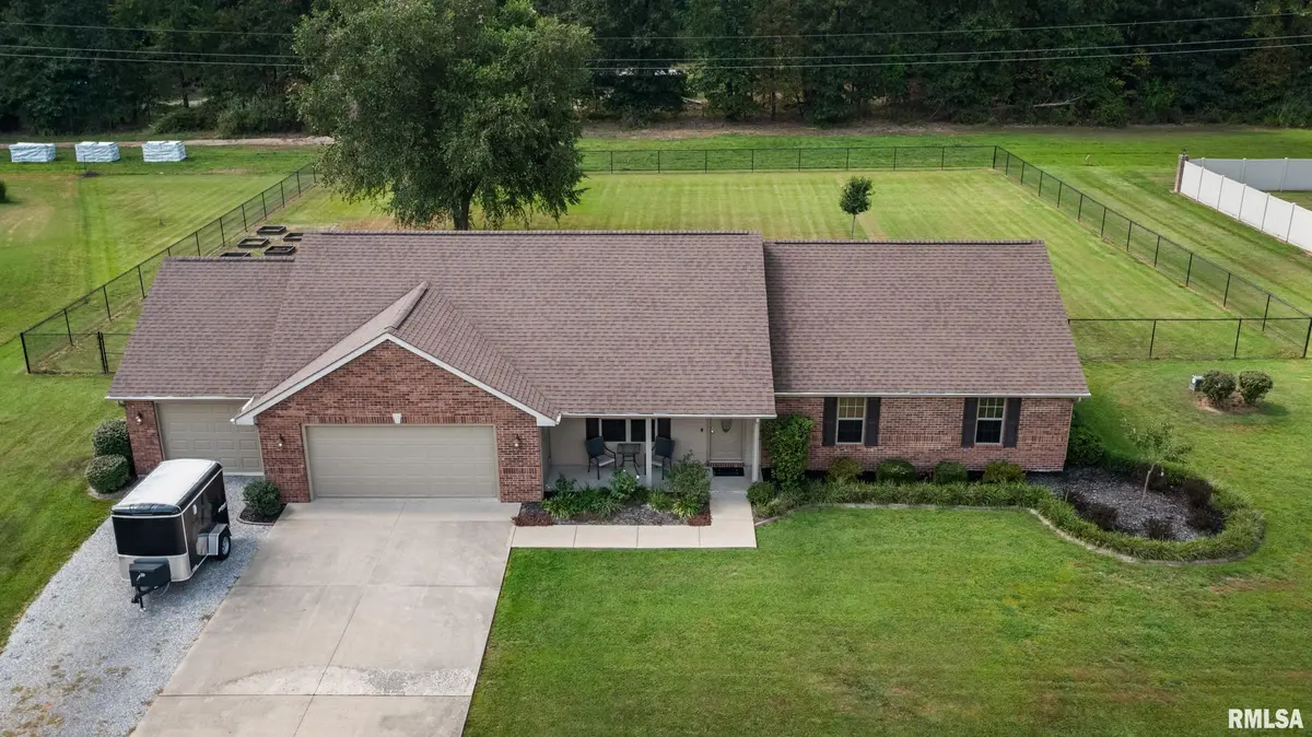 14741 Followell DR, Marion, IL 62959