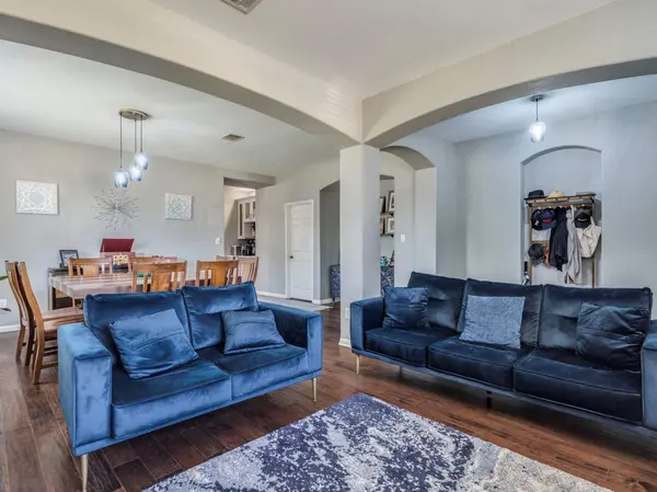 165 Oxford DR, Kyle, TX 78640