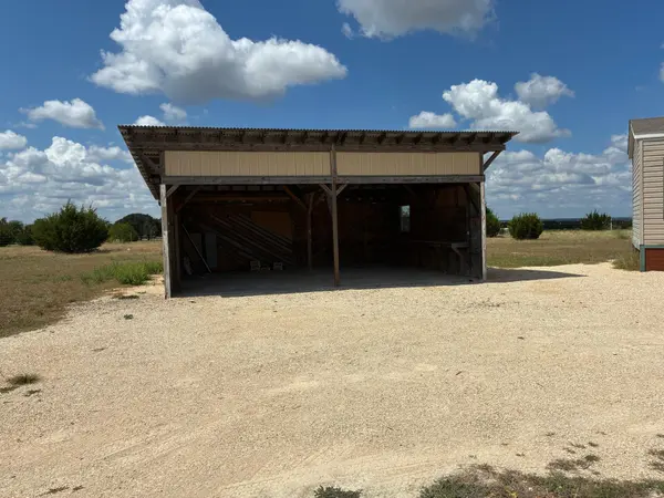 636 County Road 236, Florence, TX 76527