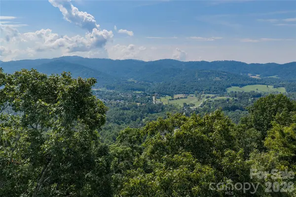 59 Longstreet CT #10, Weaverville, NC 28787