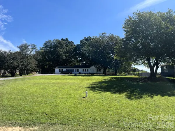 541 Perry RD, Troutman, NC 28166