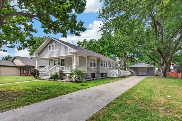 505 S 2nd ST, Odessa, MO 64076