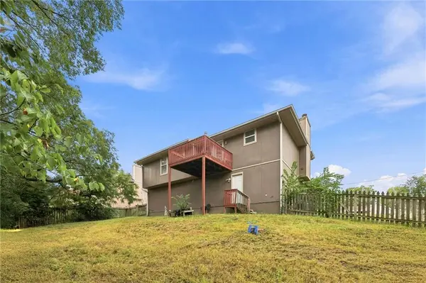5409 N Poe AVE, Kansas City, MO 64119