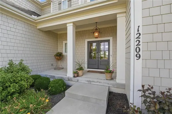 12209 W 157th TER, Overland Park, KS 66221