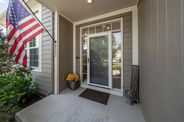 8311 NW 74th ST, Kansas City, MO 64152