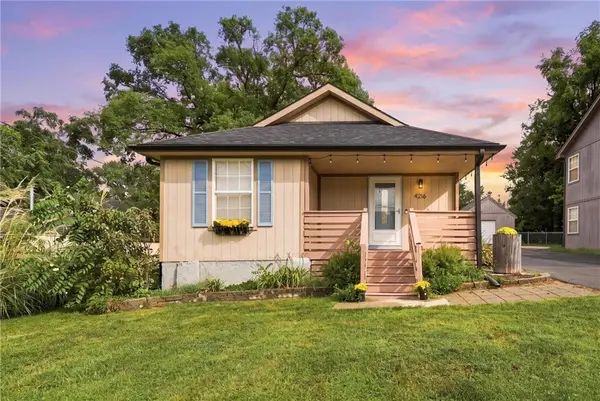 4216 NE 44TH ST, Kansas City, MO 64117