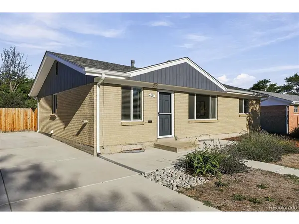 857 Iola, Aurora, CO 80010