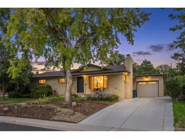 2582 S Dennison, Denver, CO 80222