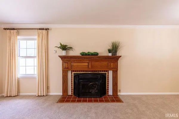 7001 Monroe AVE, Evansville, IN 47715