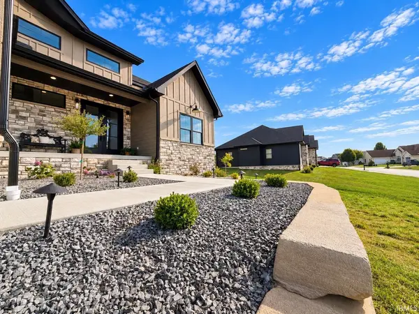 832 Spyglass Hill DR, Bedford, IN 47421