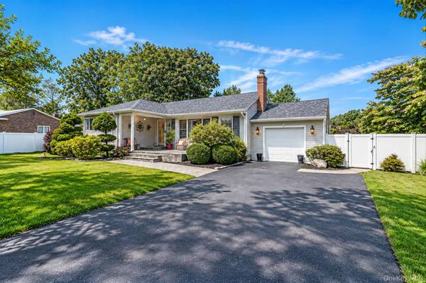 79 Fulton BLVD, Commack, NY 11725