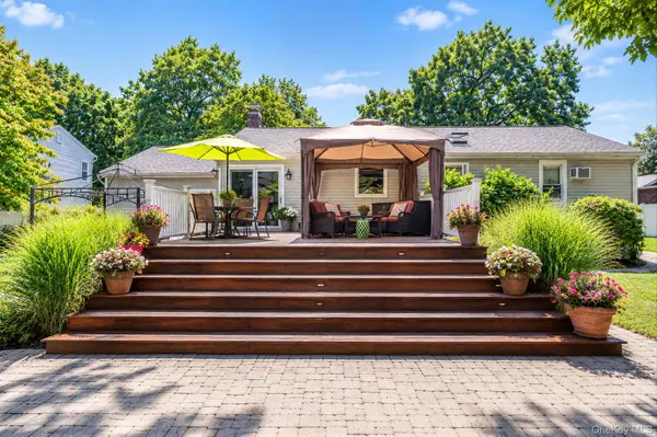 79 Fulton BLVD, Commack, NY 11725