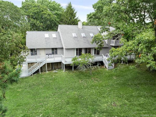 422 Montauk HWY, Southampton, NY 11968