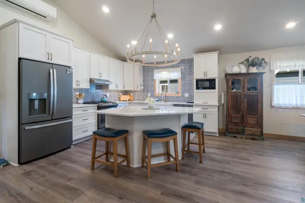 33 Billings Ln, Superior, WI 54880
