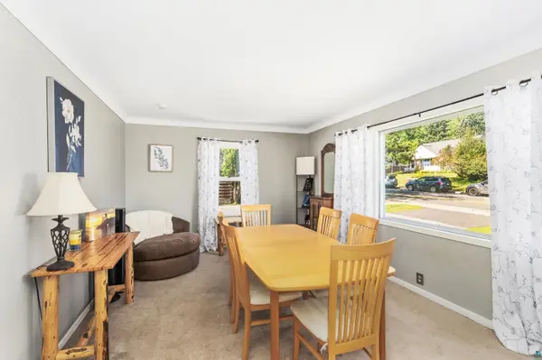 436 E Oxford St, Duluth, MN 55803