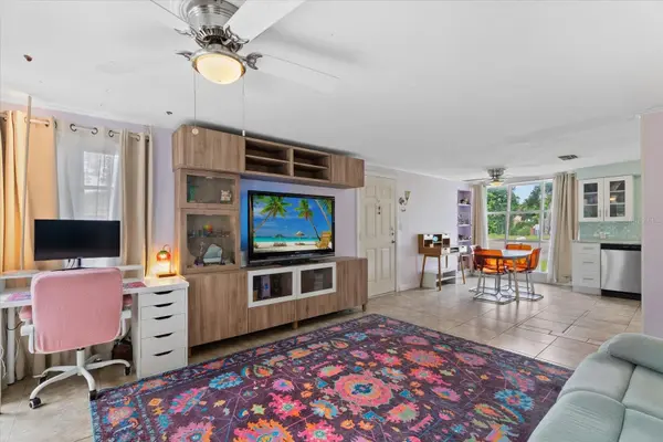4225 SWIFT RD, Sarasota, FL 34231