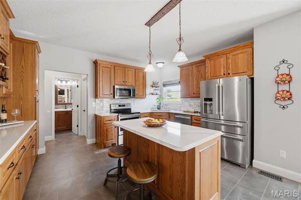 2 Emmons CT, O'fallon, MO 63368