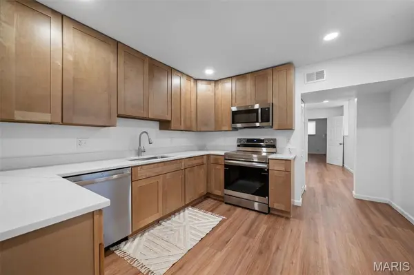 6424 Brockschmidt PL, St Louis, MO 63139