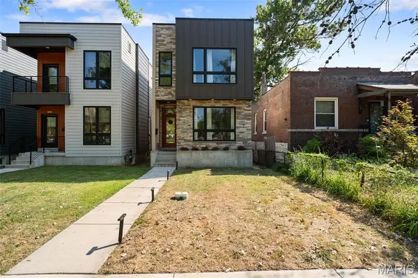 4330 Vista AVE, St Louis, MO 63110