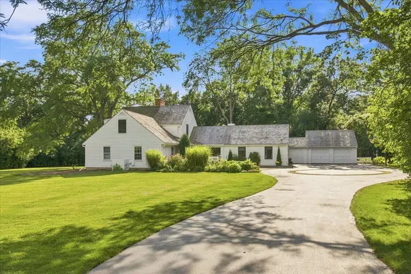 1810 South LN, Northbrook, IL 60062