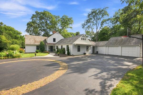 1810 South LN, Northbrook, IL 60062
