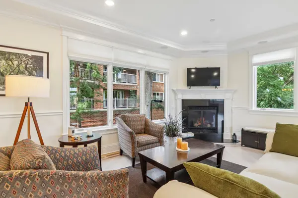 463 Summit AVE #D, Park Ridge, IL 60068
