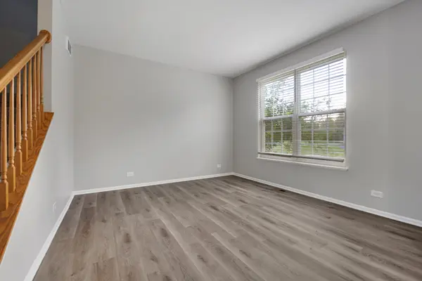 41 Brentwood DR, Gilberts, IL 60136