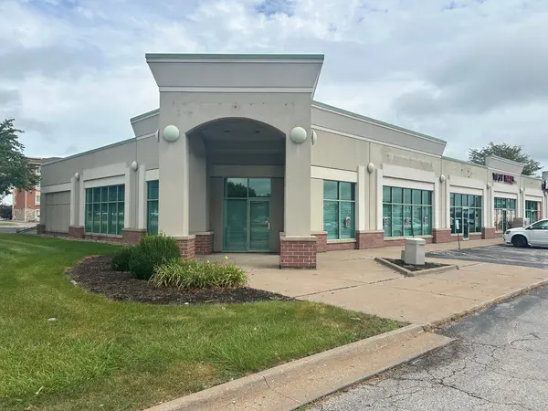 2910 E 53rd ST, Davenport, IA 52801