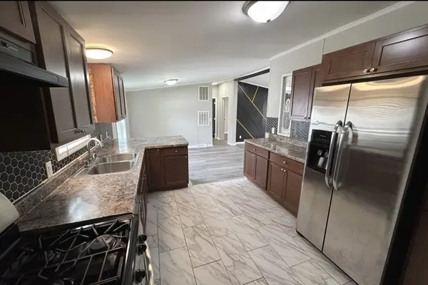 2215 Rush ST, Sauk Village, IL 60411
