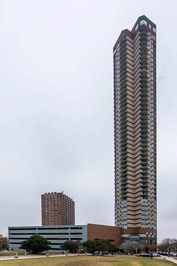 3660 N Lake Shore DR #2312, Chicago, IL 60613