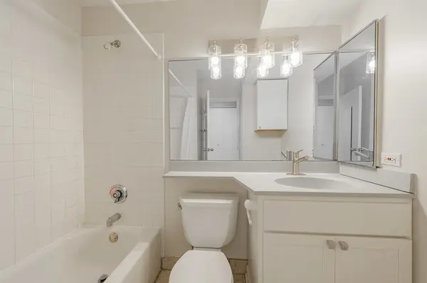 3660 N Lake Shore DR #2312, Chicago, IL 60613