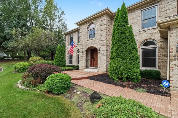 1 Golf View LN, Frankfort, IL 60423