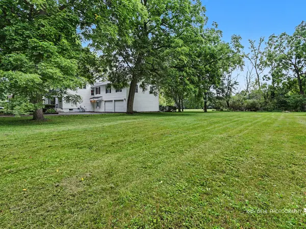 38105 W Lincoln AVE, Beach Park, IL 60087