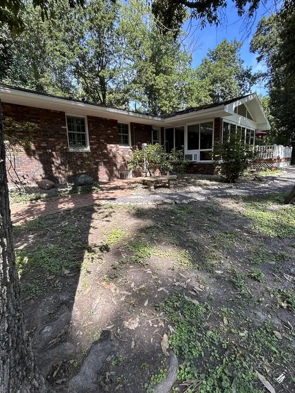 1356 N N 1600 East RD, Taylorville, IL 62568