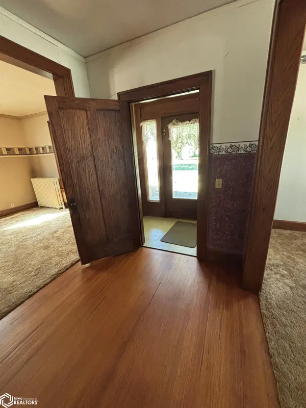 203 S Wooster, Algona, IA 50511