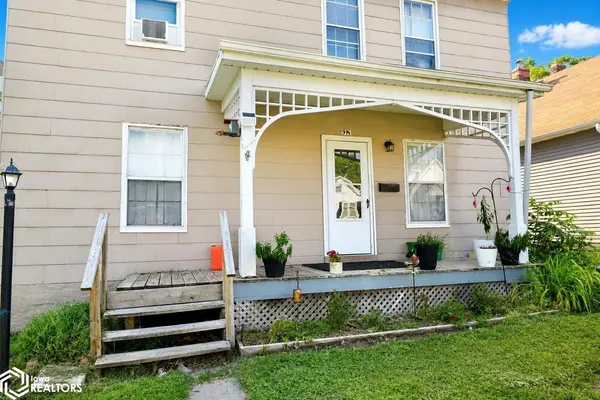 915 N 9Th ST, Burlington, IA 52601