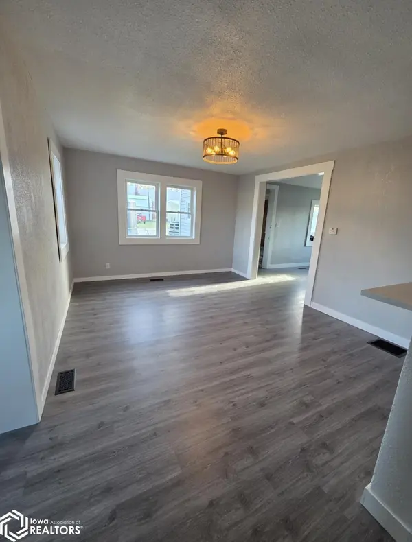 103 E 2nd ST, Orient, IA 50858